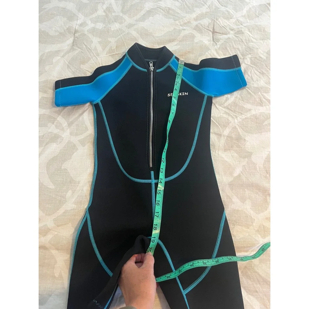 Seaskin Kids Shorty Wetsuit Size 8 Black Blue 2mm Neoprene Springsuit Zipper